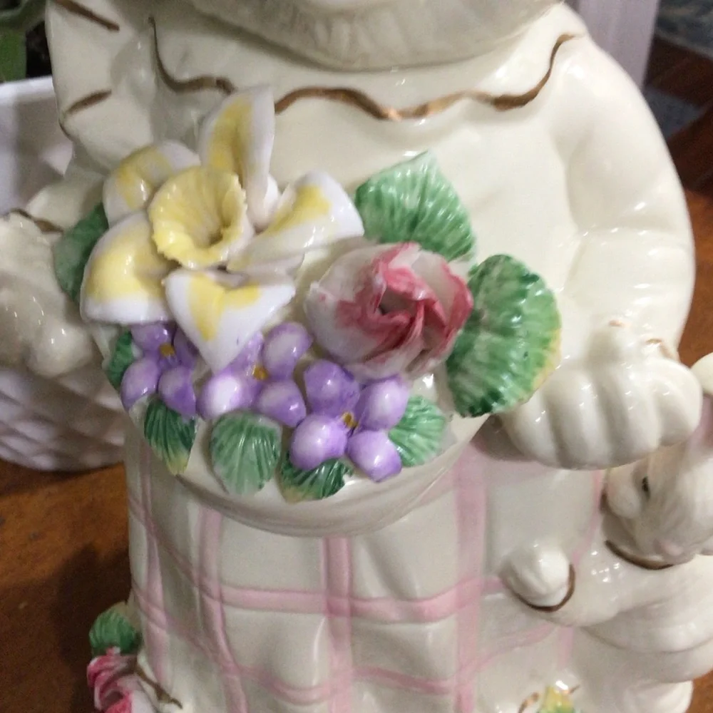 Musical 11” Porcelain Mrs Easter Bunny Figurine